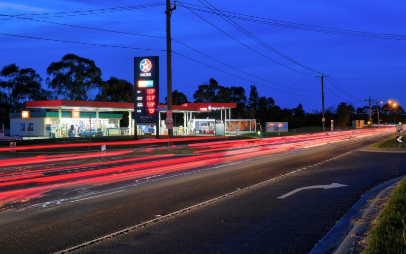 Caltex 940 Stud Road Dusk Shots 460 Rs 3x2 Medium